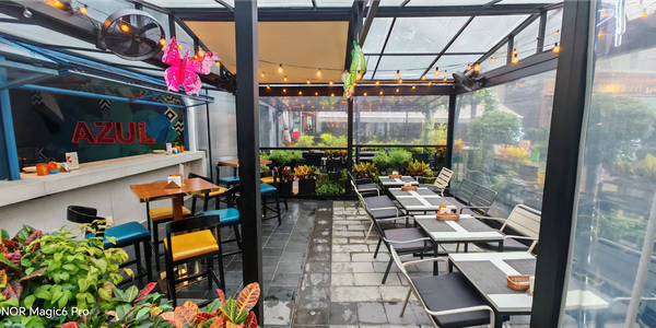 08.29 SH | Fredagsbar: Late Summer Welcome Back Party